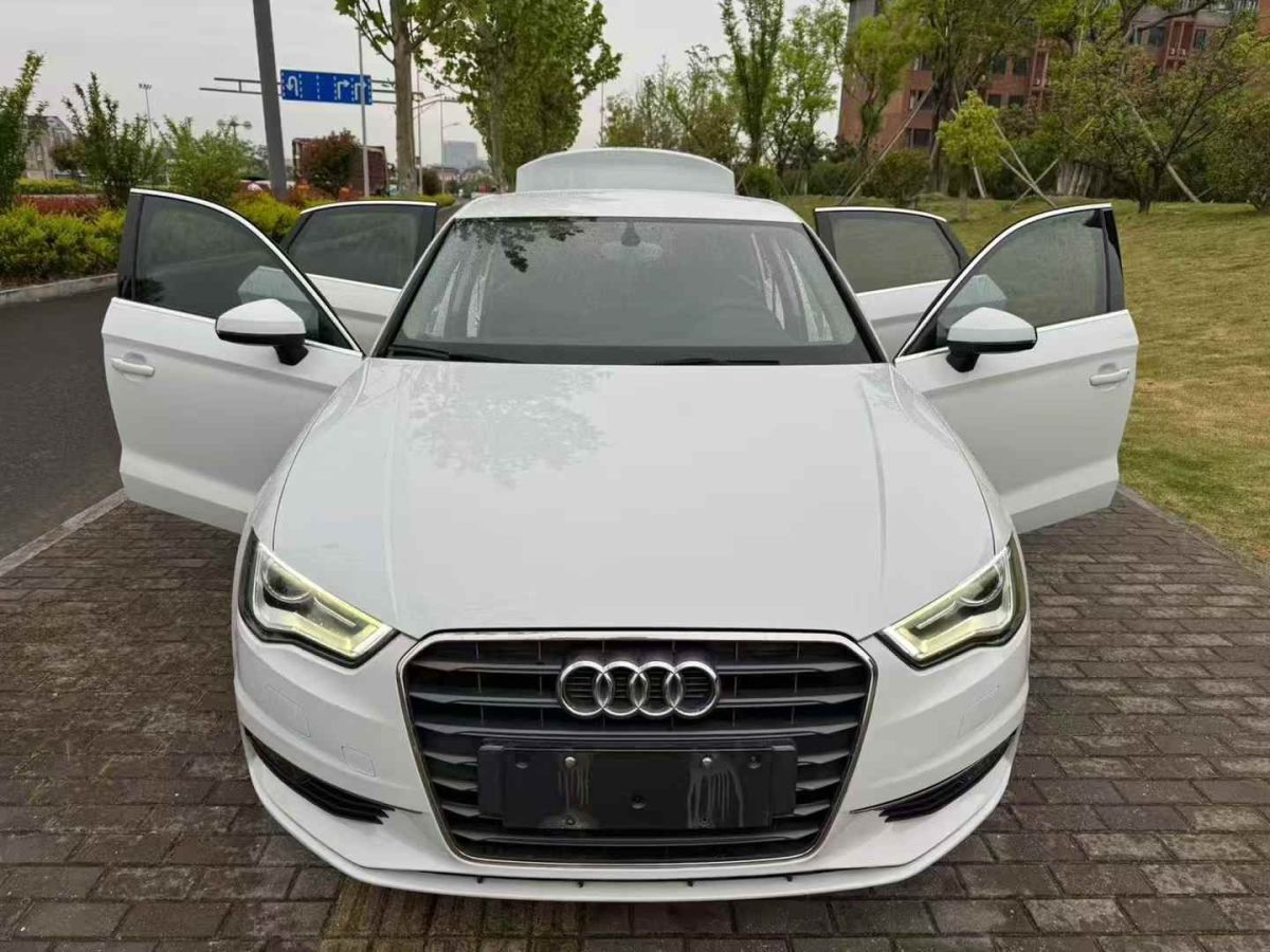 奧迪 奧迪A3  2015款 A3 1.4TFSI 35TFSI 百萬紀(jì)念智領(lǐng)型圖片