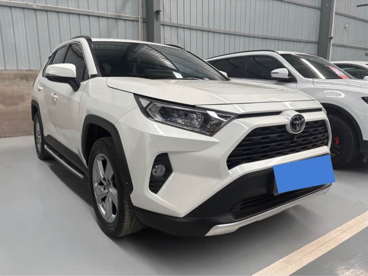 豐田 RAV4榮放  2020款 2.0L CVT兩驅(qū)風(fēng)尚版圖片