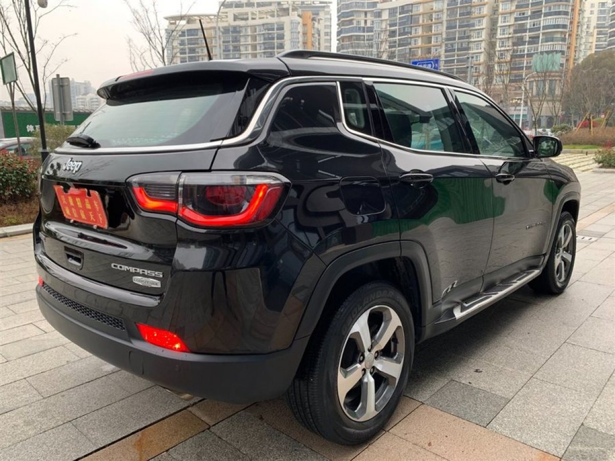 Jeep 指南者  2019款 200T 自動(dòng)家享-互聯(lián)大屏版圖片