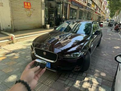 2018年1月 捷豹 XE 2.0T 300PS 四驱R-Sport运动版图片