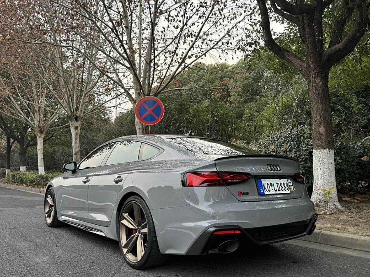 奧迪 奧迪RS 5  2021款 RS5 Sportback 暗金版圖片