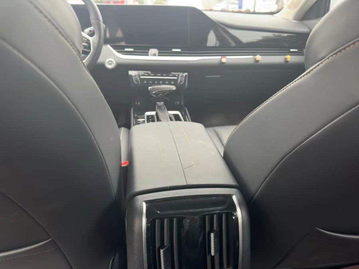 奔騰 B70  2021款 1.5T 自動(dòng)悅享型圖片