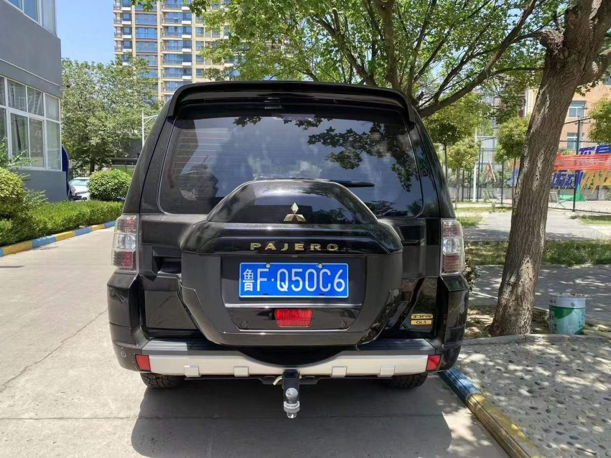 三菱 帕杰羅  2018款 3.0L 自動尊貴版圖片