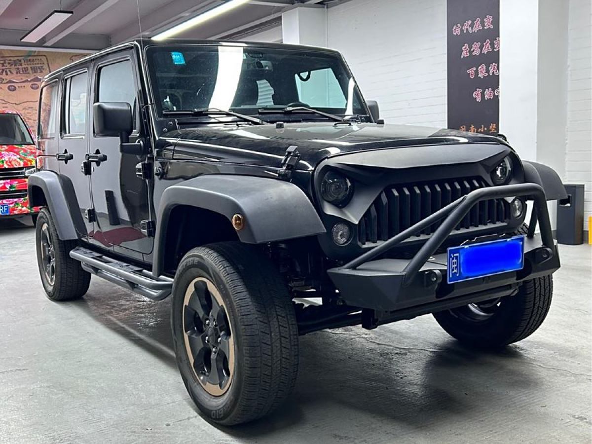 Jeep 牧馬人  2014款 3.6L 龍騰典藏版圖片