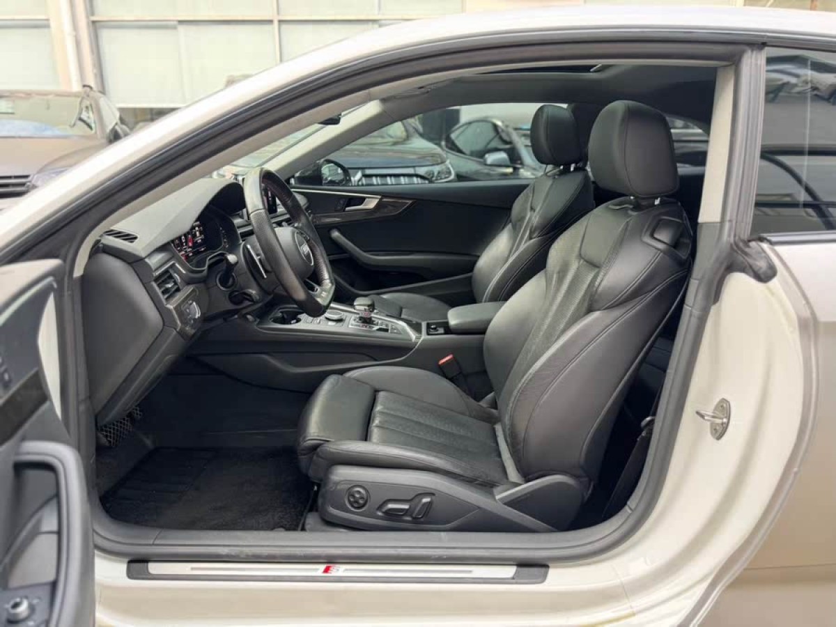 奧迪 奧迪A5  2017款 Sportback 45 TFSI 運(yùn)動(dòng)型圖片