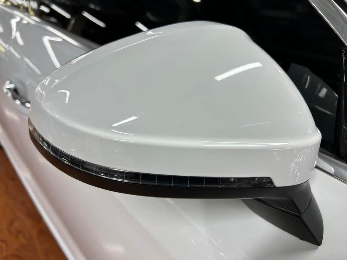奧迪 奧迪A4L  2022款 40 TFSI 時尚動感型圖片