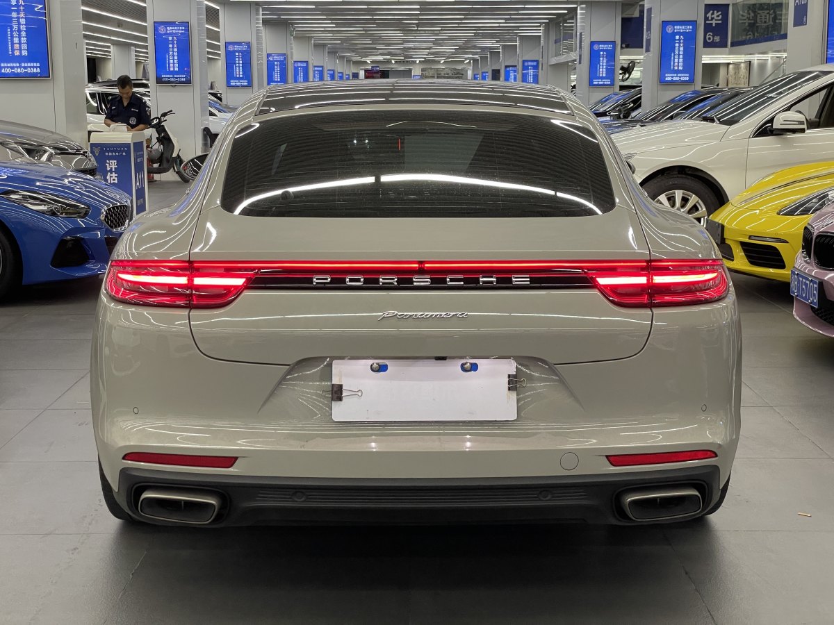 保時(shí)捷 Panamera  2019款 Panamera 行政加長版 2.9T圖片