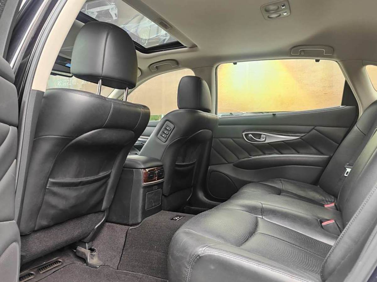 英菲尼迪 Q70  2013款 Q70L 2.5L 舒適版圖片