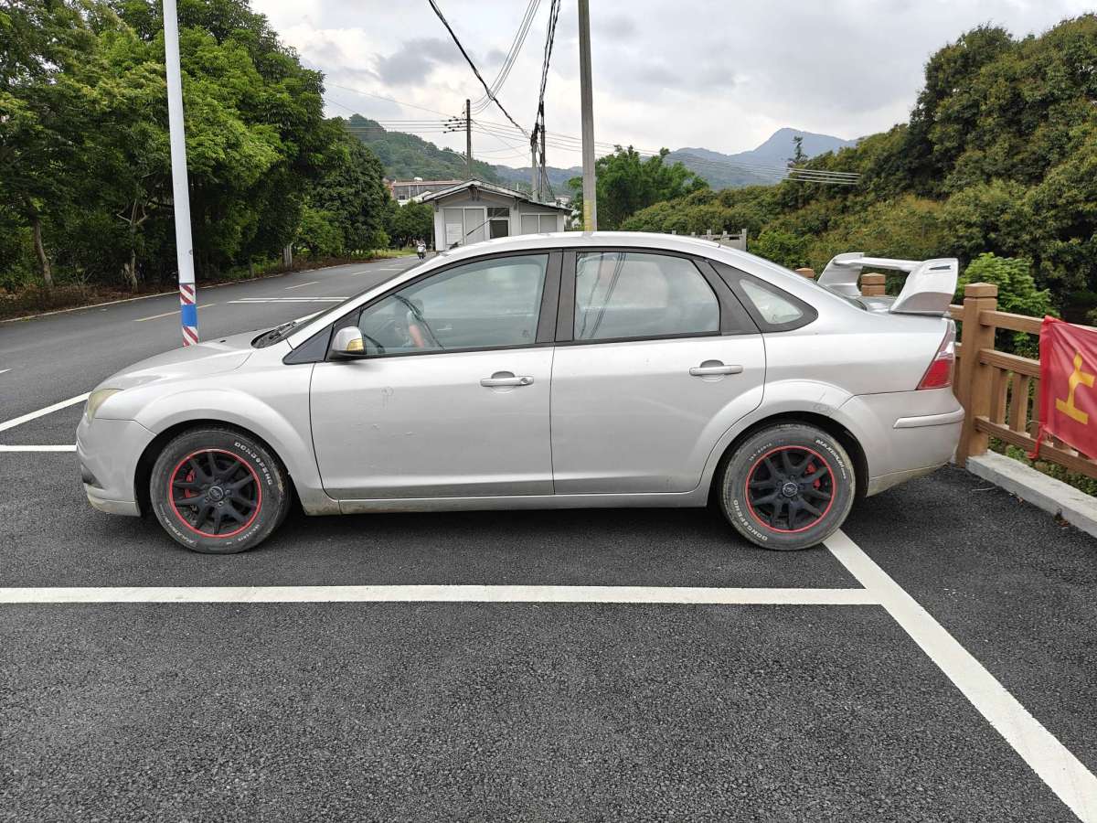 福特 ?？怂? 2007款 三廂 1.8L 手動(dòng)舒適型圖片