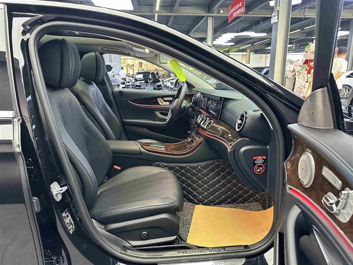 奔馳 奔馳E級(jí)  2019款 改款 E 300 L 豪華型圖片