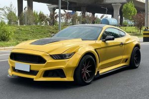 Mustang 福特 2.3T 運(yùn)動(dòng)版