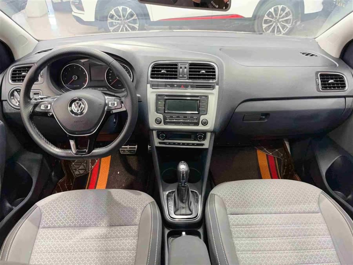 大眾 Polo  2014款 1.6L Cross Polo 自動圖片