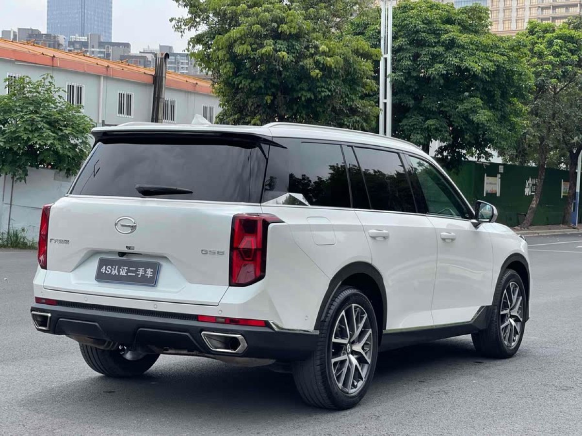 廣汽傳祺 GS8  2022款 領(lǐng)航系列 2.0TGDI 兩驅(qū)尊貴版（七座）圖片
