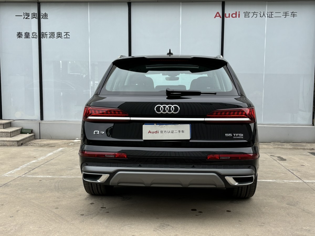 奥迪 奥迪Q7  2023款 55 TFSI quattro S line运动型图片