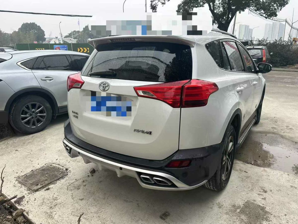 豐田 RAV4  2016款 榮放 2.0L CVT兩驅(qū)智尚版圖片