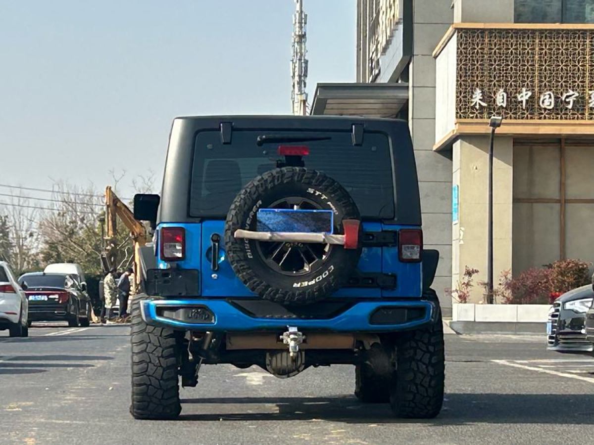 Jeep 牧馬人  2015款 3.6L Rubicon 兩門版圖片