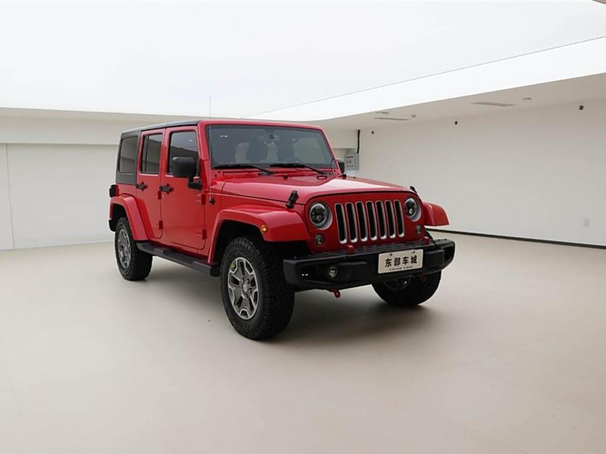 Jeep 牧馬人  2017款 3.0L Sahara 四門舒享版圖片