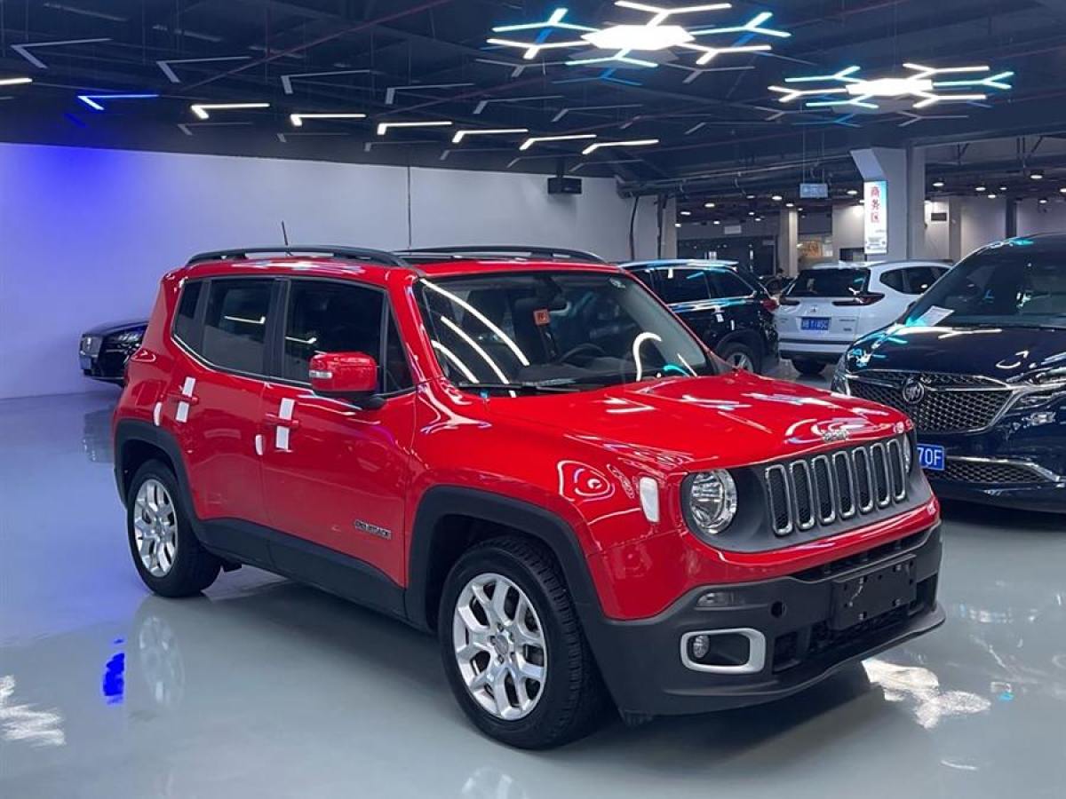 Jeep 自由俠  2018款 互聯(lián)大屏版 180T 自動高能版圖片