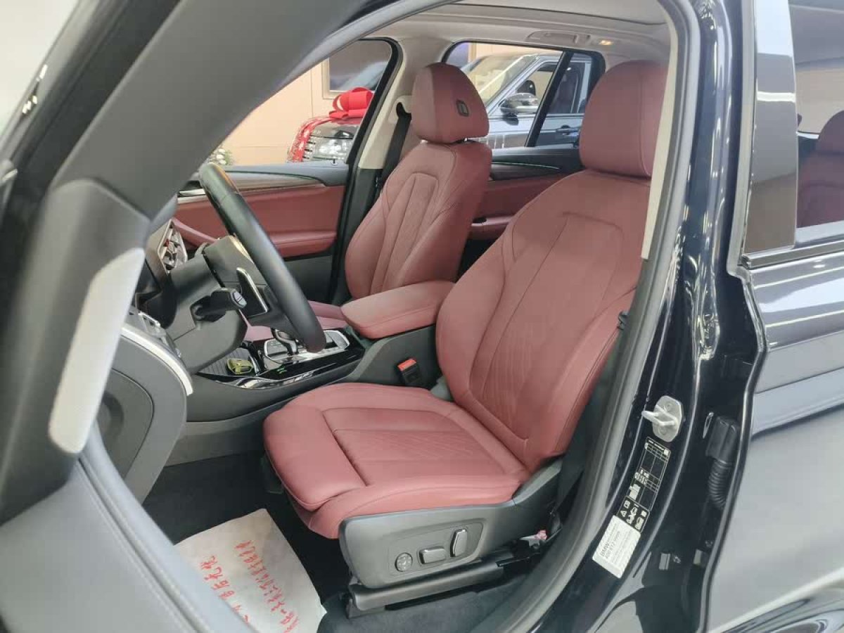 寶馬 寶馬X3  2023款 改款 xDrive30i 領(lǐng)先型 M曜夜套裝圖片