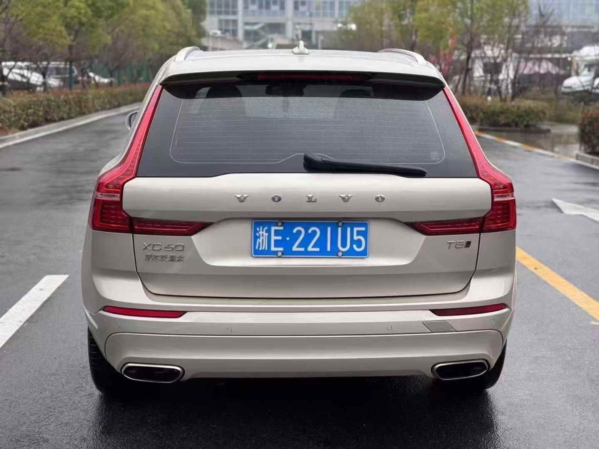 沃爾沃 XC60  2019款 T4 智逸版圖片