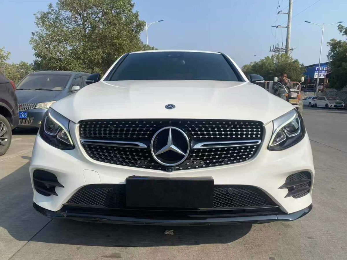 奔馳 奔馳C級  2019款 C 300 轎跑車圖片