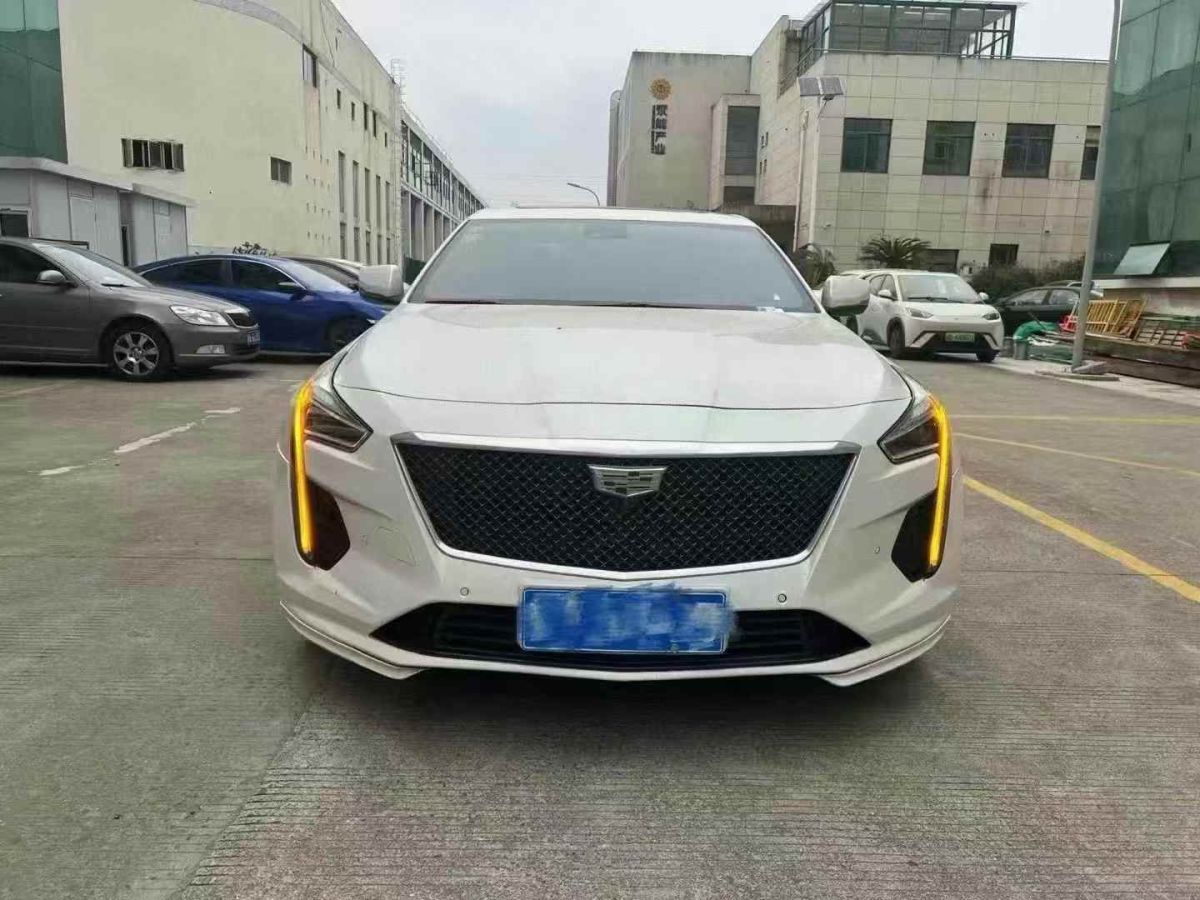 凱迪拉克 CT6  2020款 28T 領(lǐng)先超級(jí)巡航型圖片