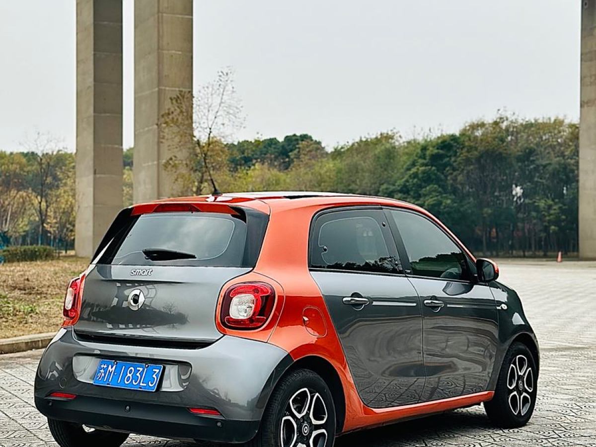 smart forfour  2016款 0.9T 66千瓦先鋒版圖片