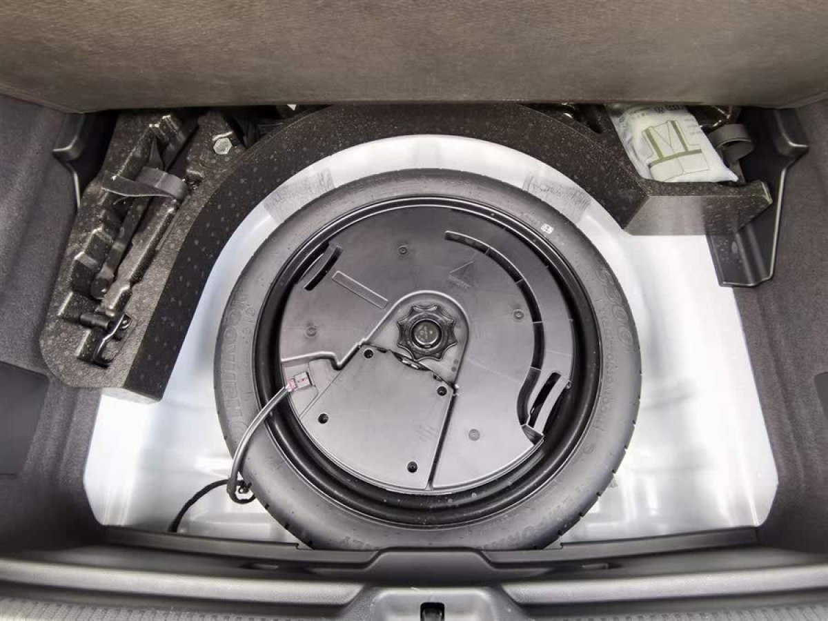 奧迪 奧迪Q2L  2024款 改款 35TFSI 豪華動感型圖片