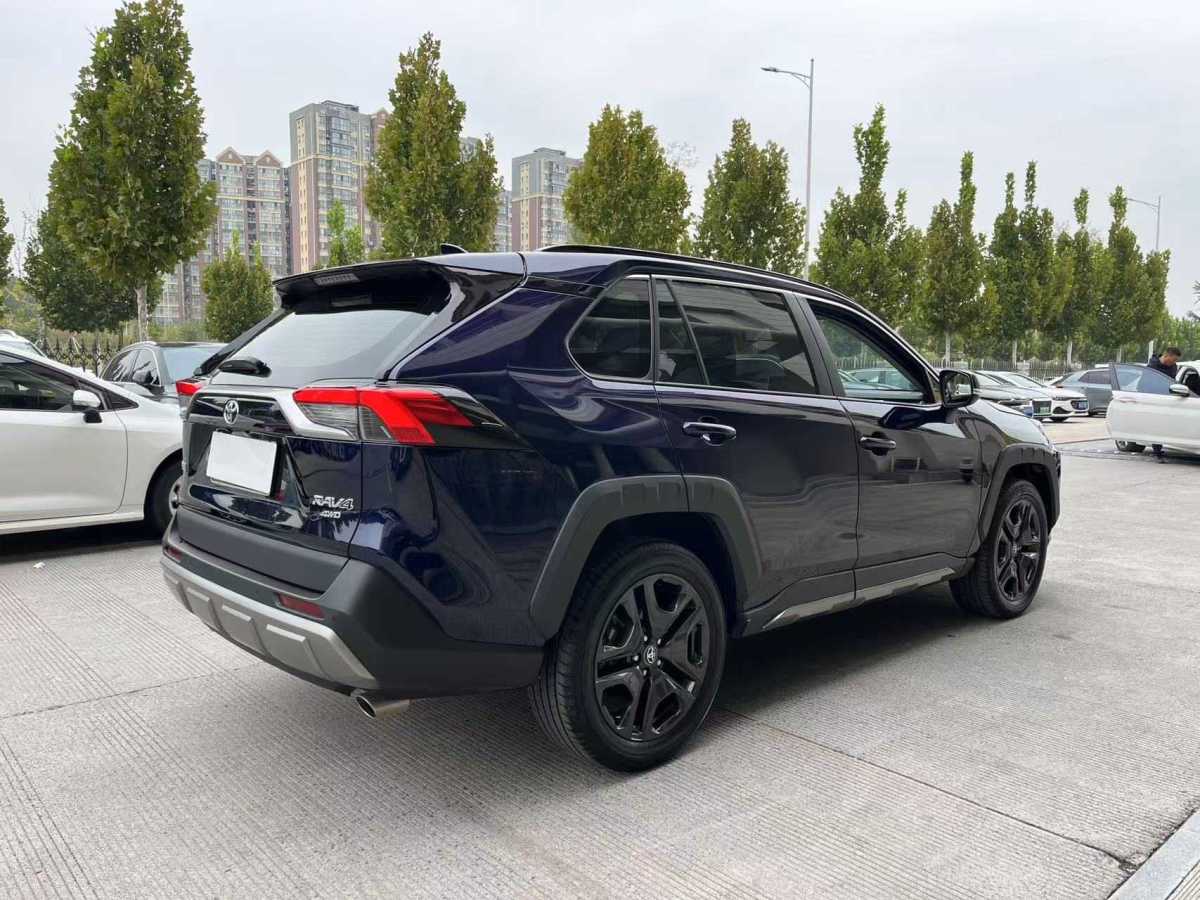 豐田 RAV4  2016款 榮放 2.0L CVT四驅新銳版圖片