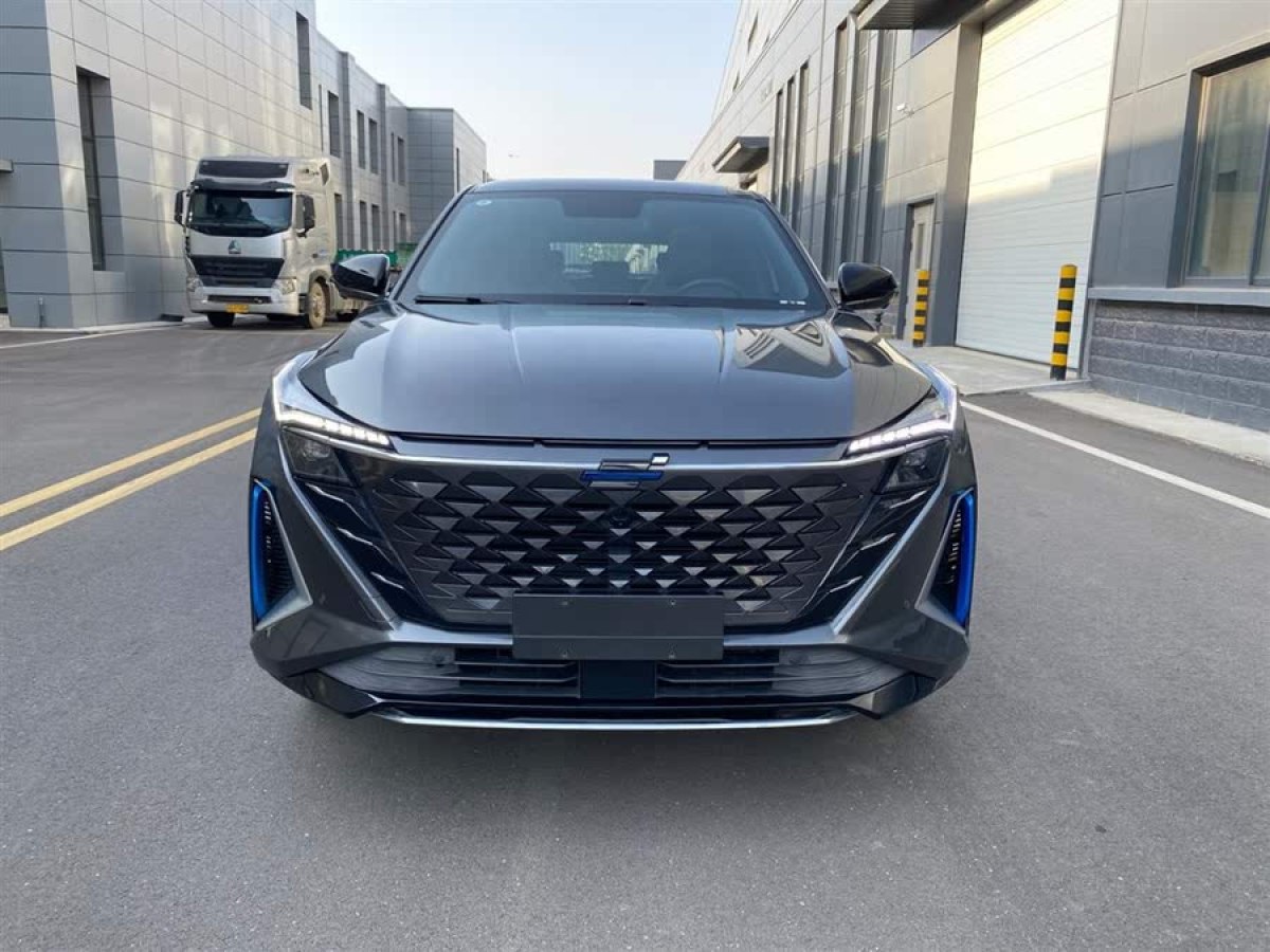 長安歐尚 長安歐尚Z6新能源  2022款 藍鯨iDD 150KM旗艦型圖片