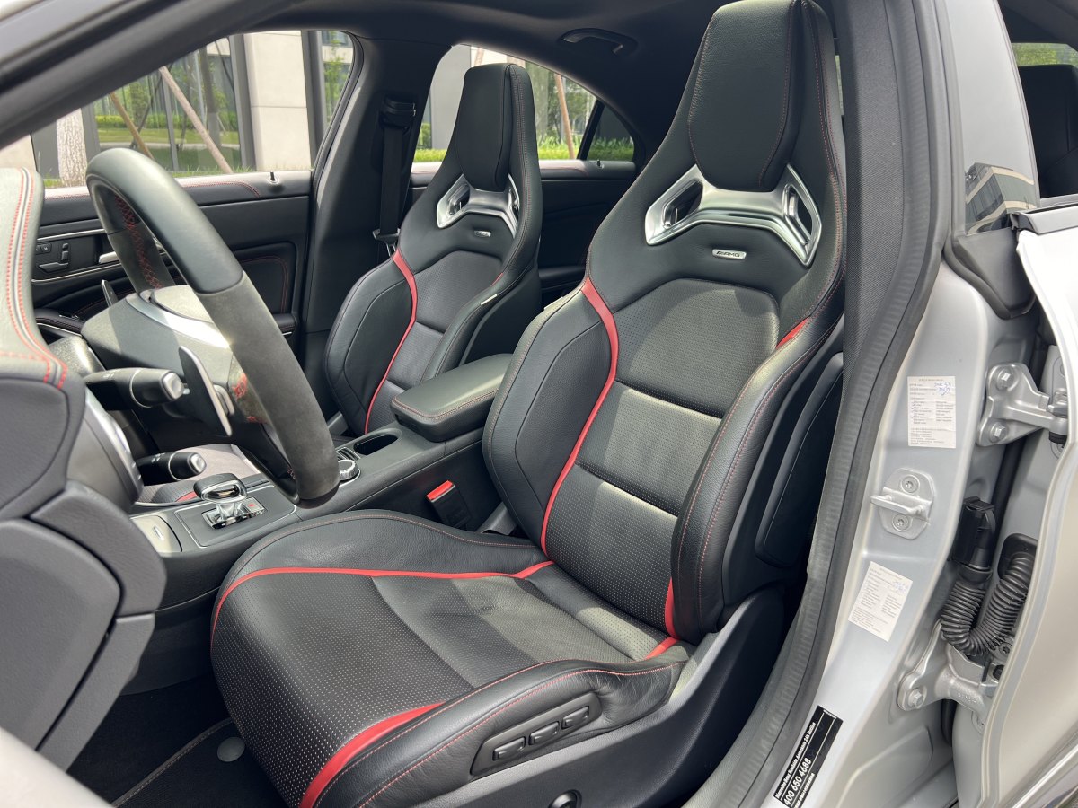 奔馳 奔馳CLA級(jí)AMG  2015款 AMG CLA 45 4MATIC圖片