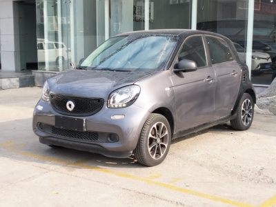 2018年1月 smart forfour 1.0L 52千瓦激情版圖片