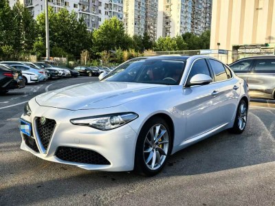 2021年10月 阿爾法·羅密歐 Giulia 2.0T 280HP 豪華版圖片