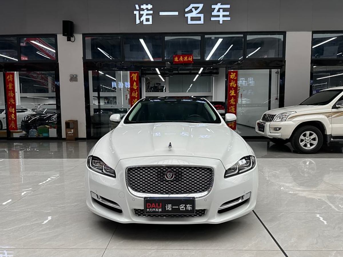 捷豹 XJ  2018款 XJL 3.0 SC 四驅(qū)全景商務(wù)版圖片