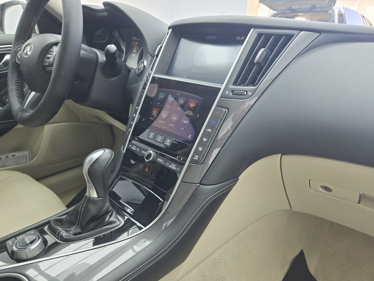 英菲尼迪 Q50  2014款 2.0T 舒適版圖片