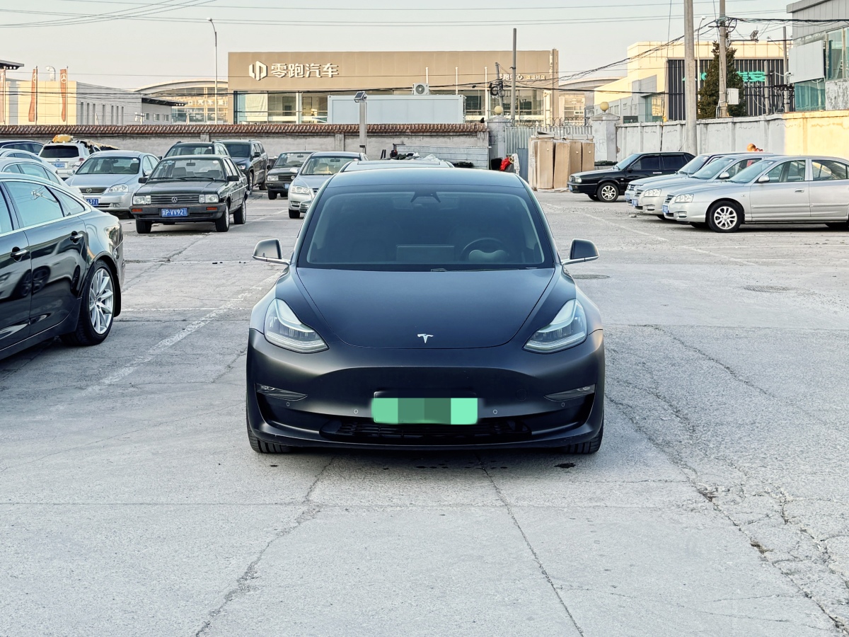 特斯拉 Model Y  2020款 改款 標(biāo)準(zhǔn)續(xù)航后驅(qū)升級(jí)版圖片