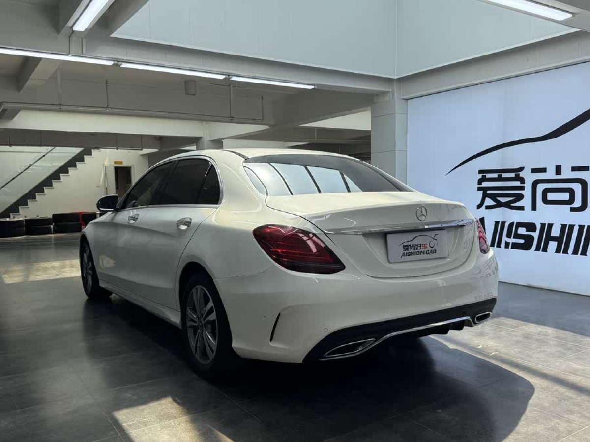奔馳 奔馳C級  2020款 改款 C 200 L 時尚型運動版圖片