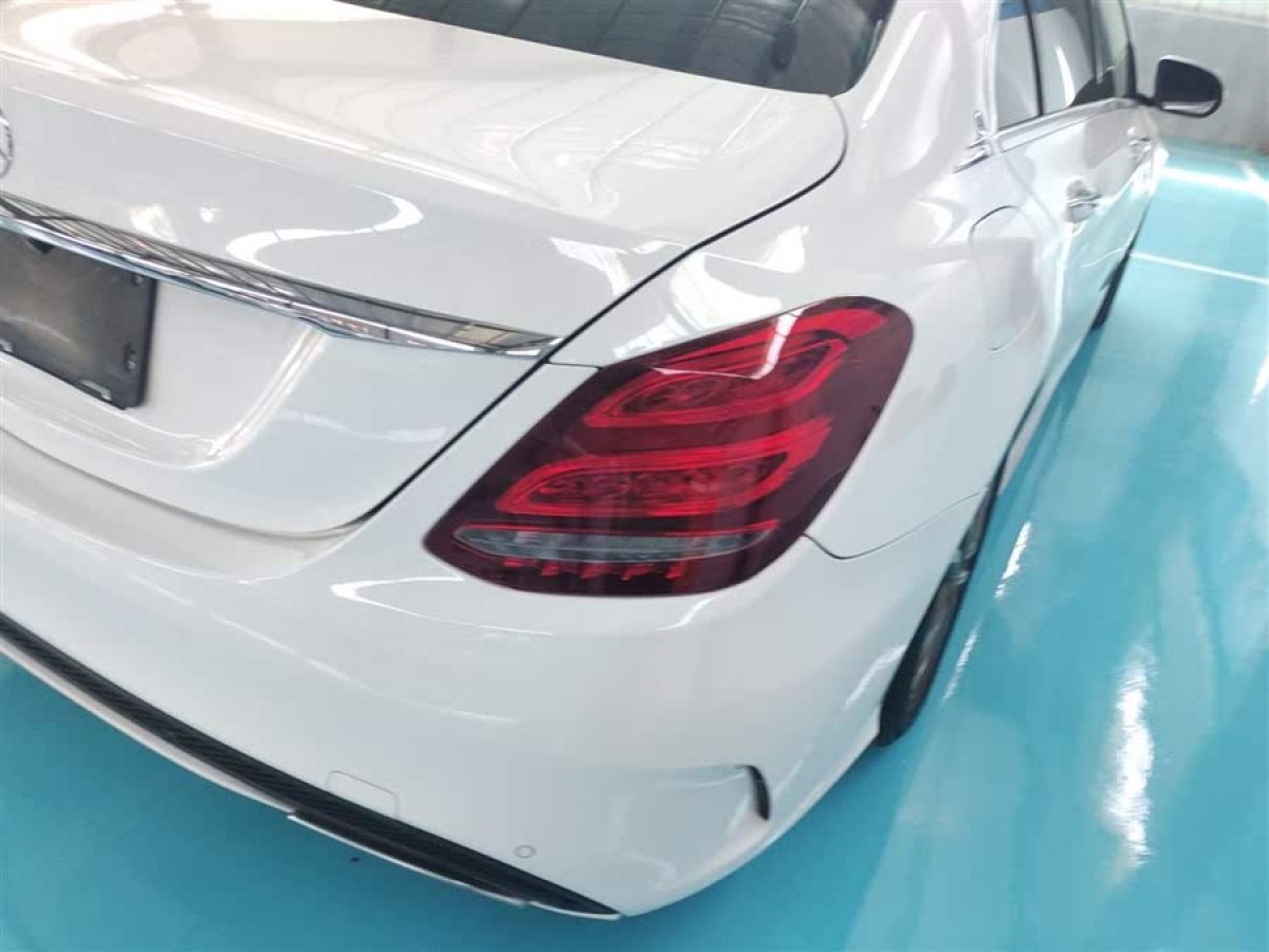 奔馳 奔馳C級  2015款 改款 C 200 L 運(yùn)動型圖片