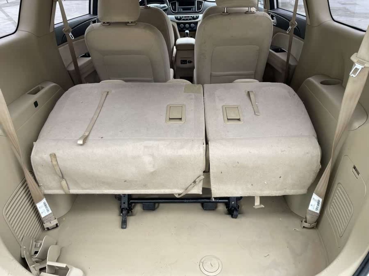 寶駿 730  2019款  1.5L 手動(dòng)超值型 7座 國(guó)VI圖片