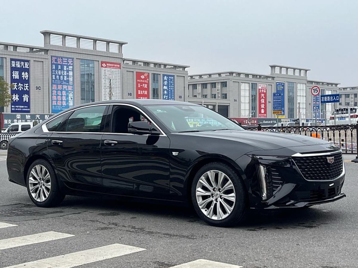 凱迪拉克 CT6  2023款 28T 豪華型圖片