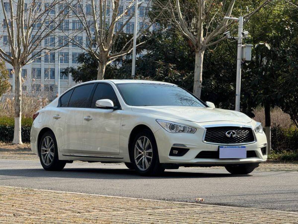 英菲尼迪 Q50L  2018款 2.0T 舒適版圖片