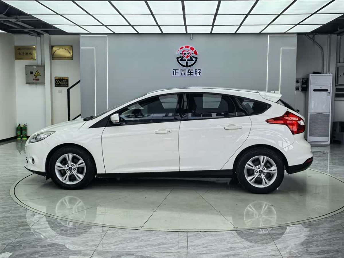 福特 ?？怂? 2012款 兩廂 1.6L 手動(dòng)風(fēng)尚型圖片