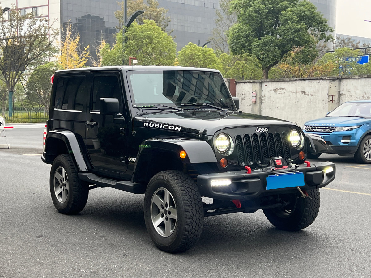 jeep 牧馬人 2010款 3.8l sahara 兩門版圖片