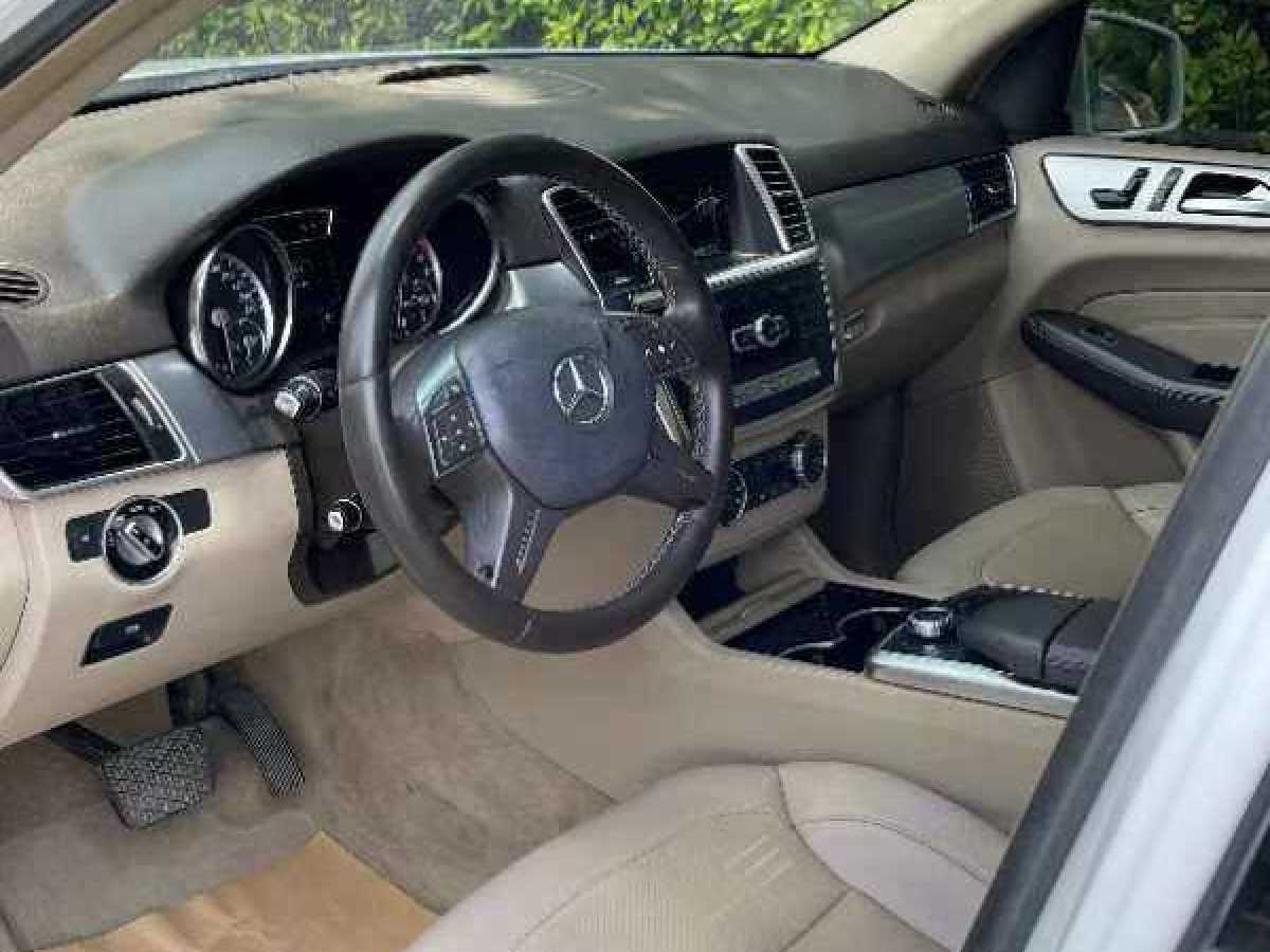 2014年7月奔馳 奔馳M級  2014款 ML 320 4MATIC