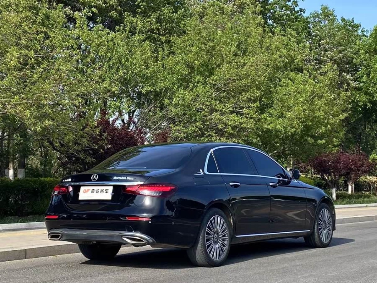 奔馳 奔馳E級(jí)  2022款 改款 E 300 L 時(shí)尚型圖片