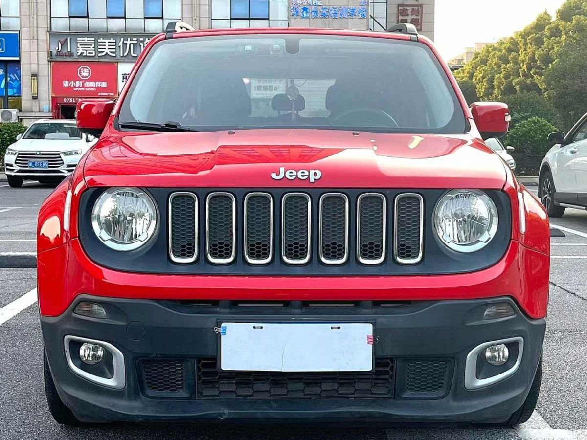 Jeep 自由俠  2019款 220T 自動四驅(qū)精英版圖片