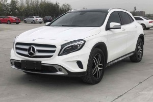 奔馳GLA 奔馳 GLA 200 時(shí)尚型