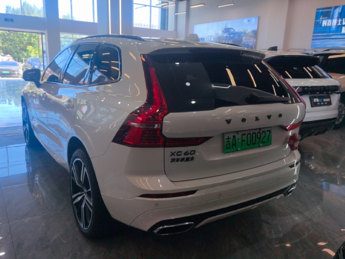 沃尔沃 XC60新能源  2021款 T8 E驱混动 智远运动版图片