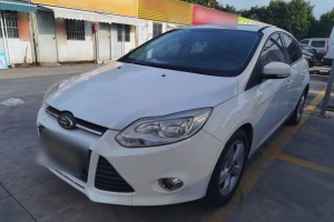 ?？怂?福特 兩廂 1.6L 自動風尚型