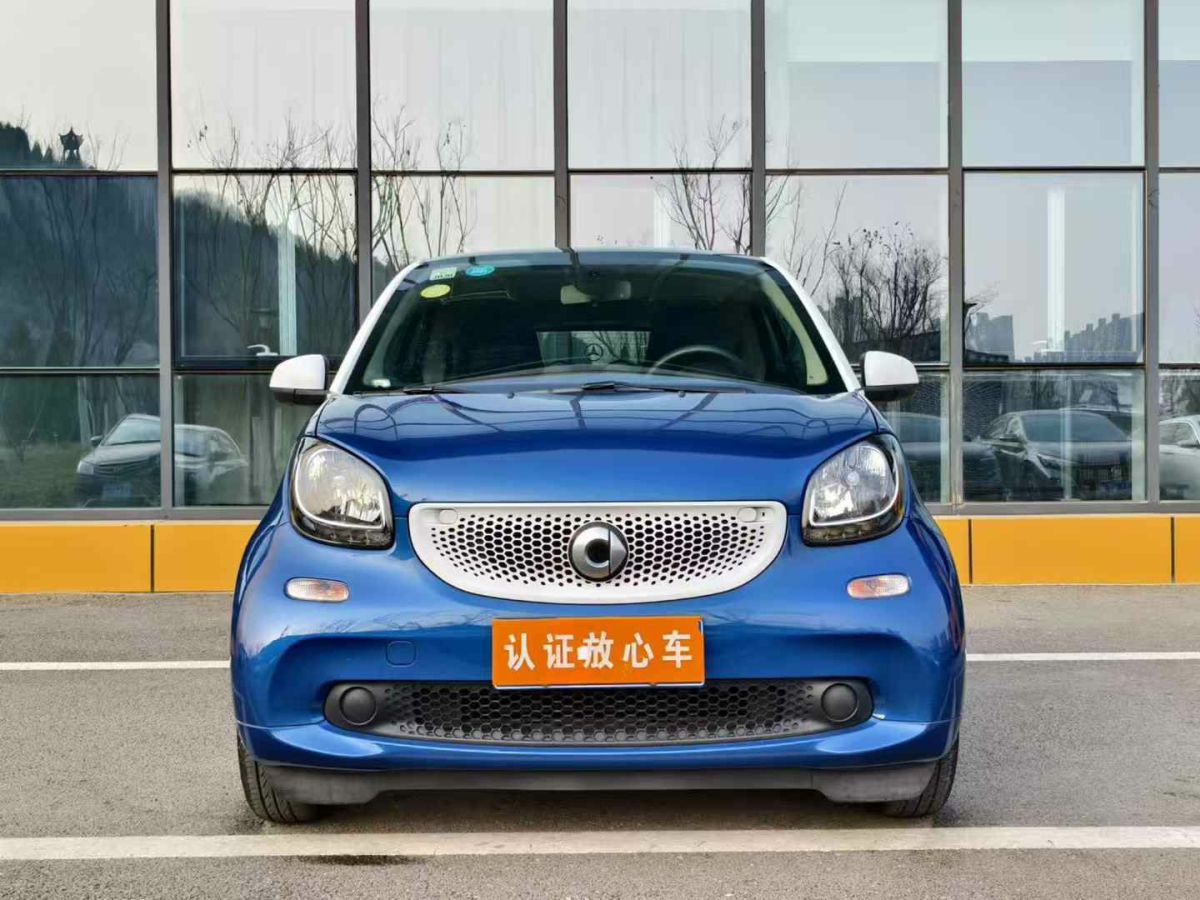 smart fortwo 圖片